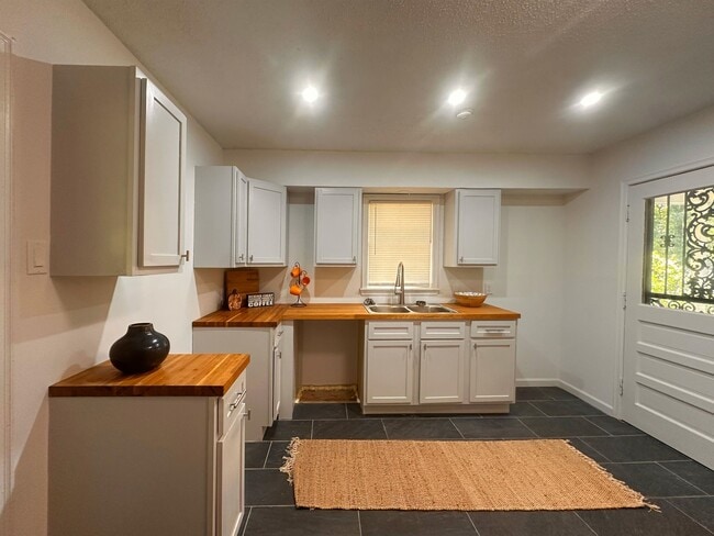 Building Photo - 3766 Argonne St