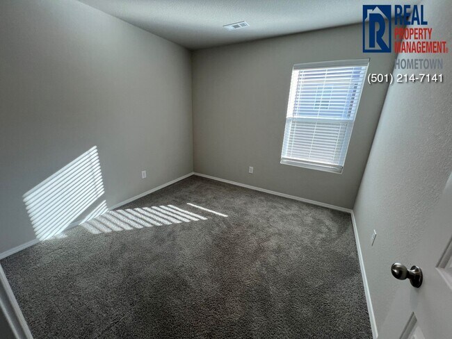 Building Photo - 2248 Bentwood Dr