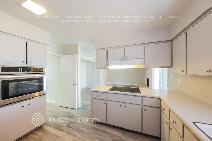 Building Photo - 4228 W Mission Ln