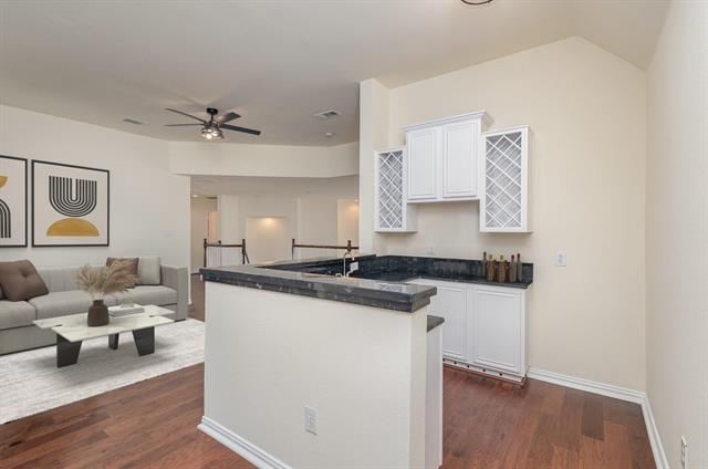 Building Photo - 9201 Royal Burgess Dr