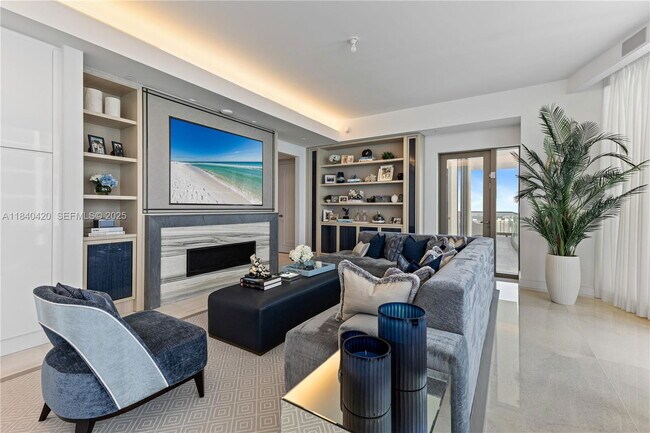 Building Photo - 17901 Collins Ave