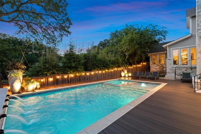 Building Photo - 1002 Meriden Ln