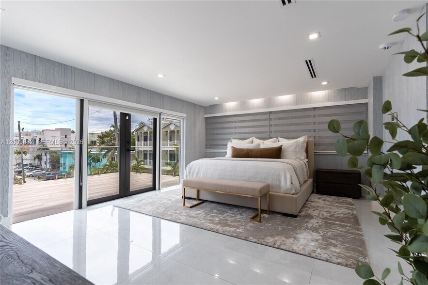 Building Photo - 5601 N Ocean Dr