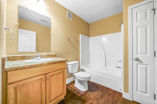Building Photo - 7071 Lake Joanne Dr