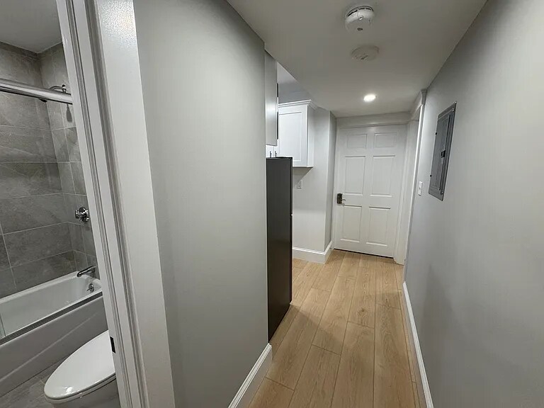 Building Photo - 86 Orchard St