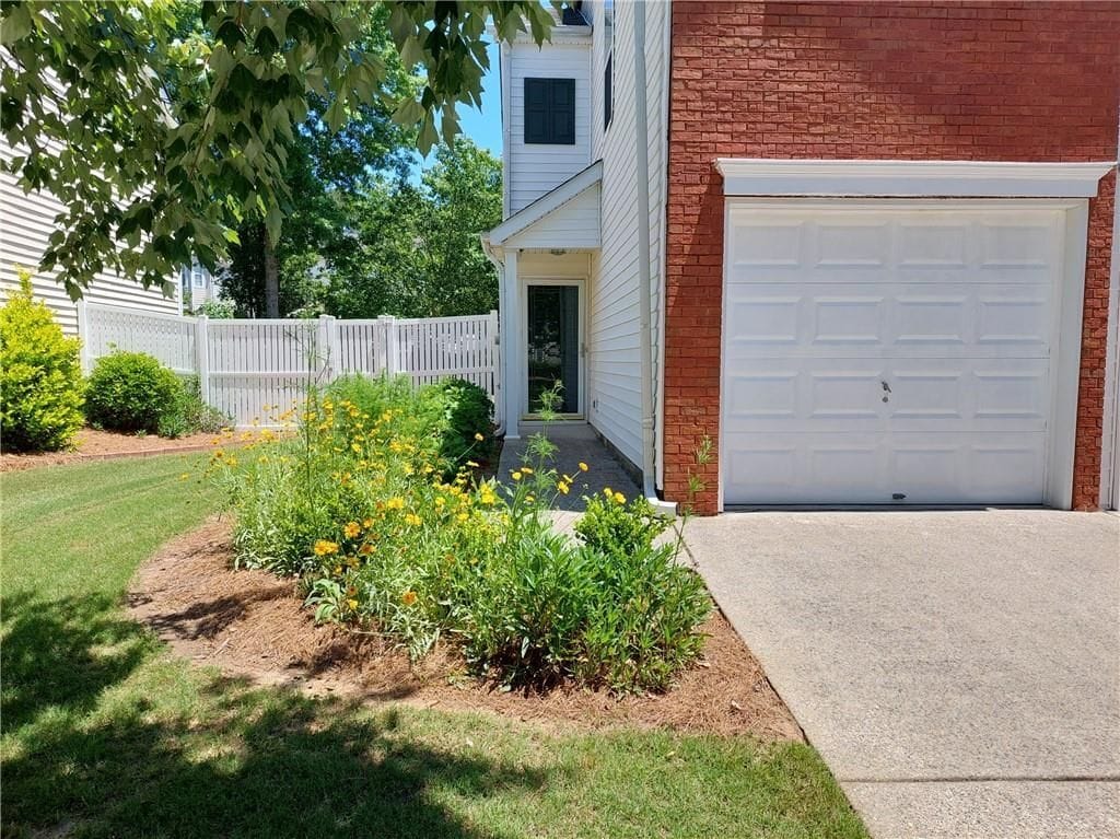 Building Photo - 13361 Harpley Ct
