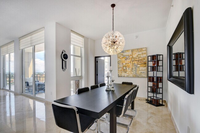 Building Photo - 550 Okeechobee Blvd