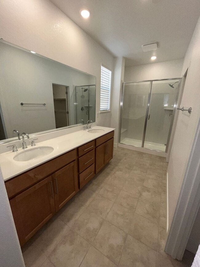 Building Photo - 4 BR, 2.5 Ba, 2262SF, Single Story, Solar ...