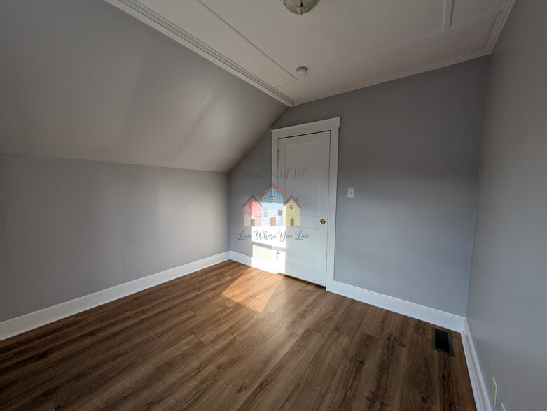 Bedroom 3 - 4 Cone St