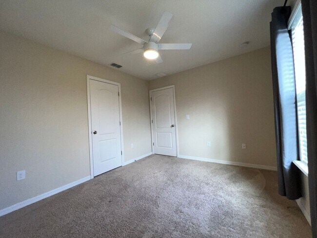 Building Photo - BEAUTIFUL Grange Champion at LPGA Townhome...