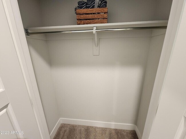 Building Photo - 7460 N Zanjero Blvd