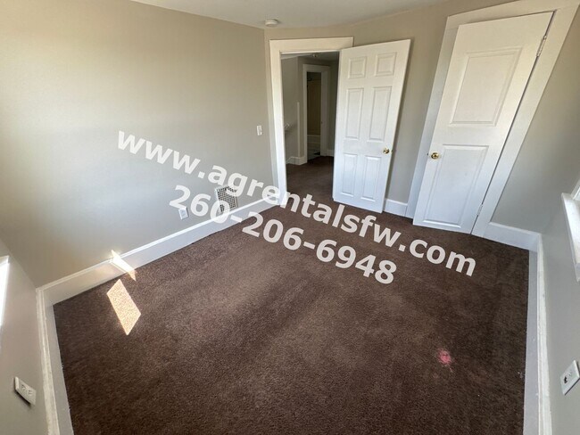 Building Photo - 3 bedroom house - Section 8 OK!