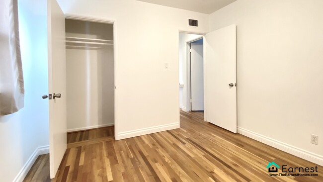 Building Photo - Bright 3-Bedroom + 2-Bathroom Home in Vall...