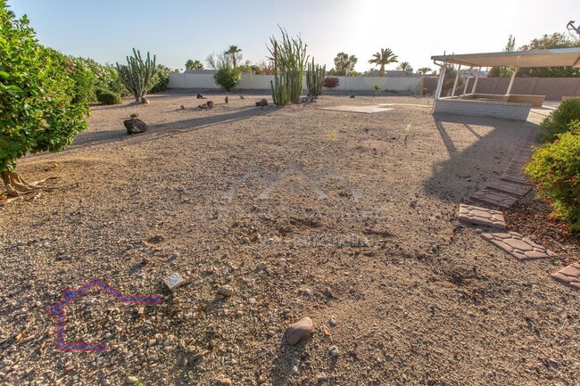 Building Photo - 18414 N 129th Ave