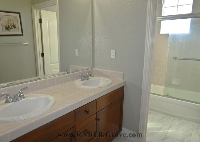 Building Photo - 6917 Riqueza Ct