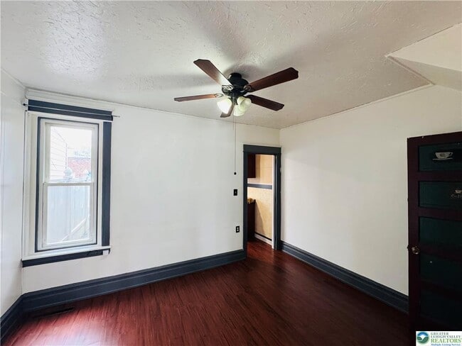 Building Photo - 637 N Penn St