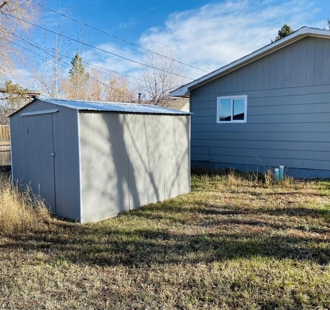 Building Photo - 1355 Goodrich Dr