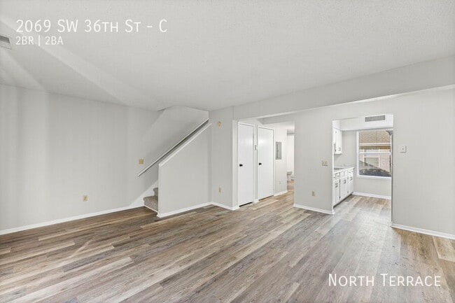 Building Photo - 2069 SW 36th St