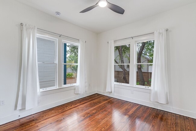 Building Photo - 210-M (ERL)