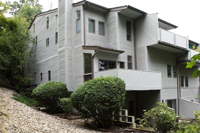 Building Photo - 107 Adams Ter