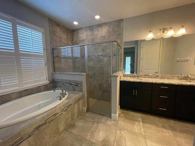 Building Photo - 2981 Casterton Dr