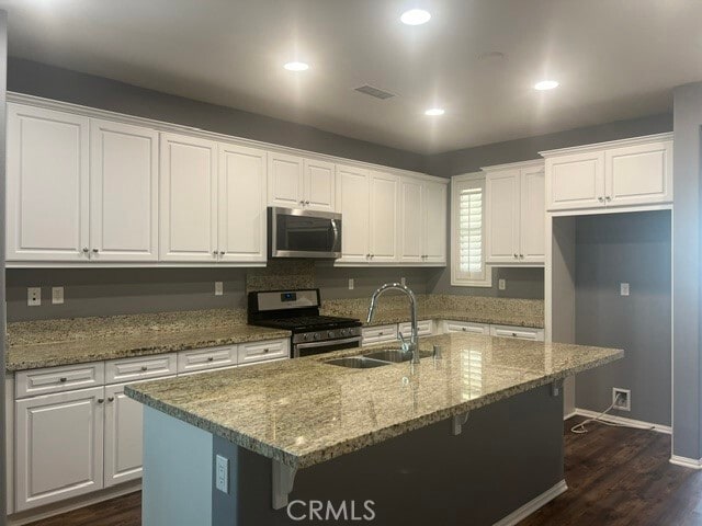 Building Photo - 11384 Valley Oak Ln