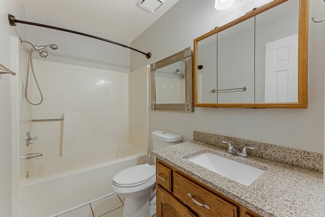 Building Photo - 103 Springview Ln