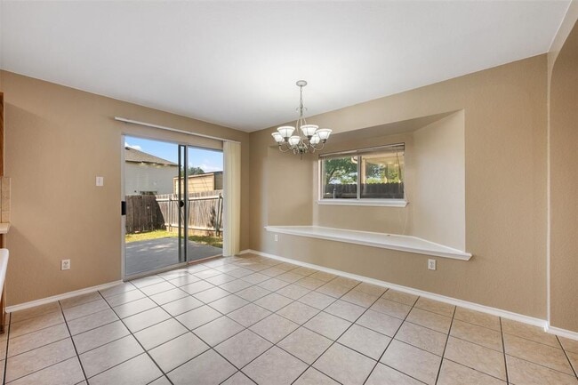 Building Photo - 1103 Deerhound Pl