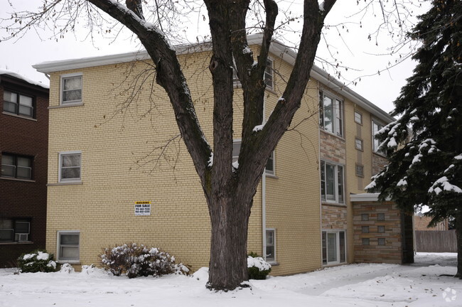 Building Photo - 9221 S Kedzie Ave