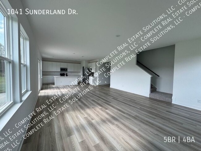 Building Photo - 1041 Sunderland Dr