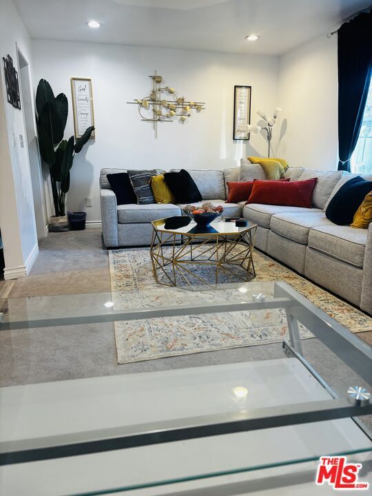 Building Photo - 1377 Sultana