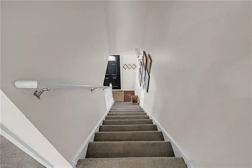 Building Photo - 4048 Bradshaw Dr