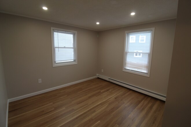 Building Photo - 63 Newton St