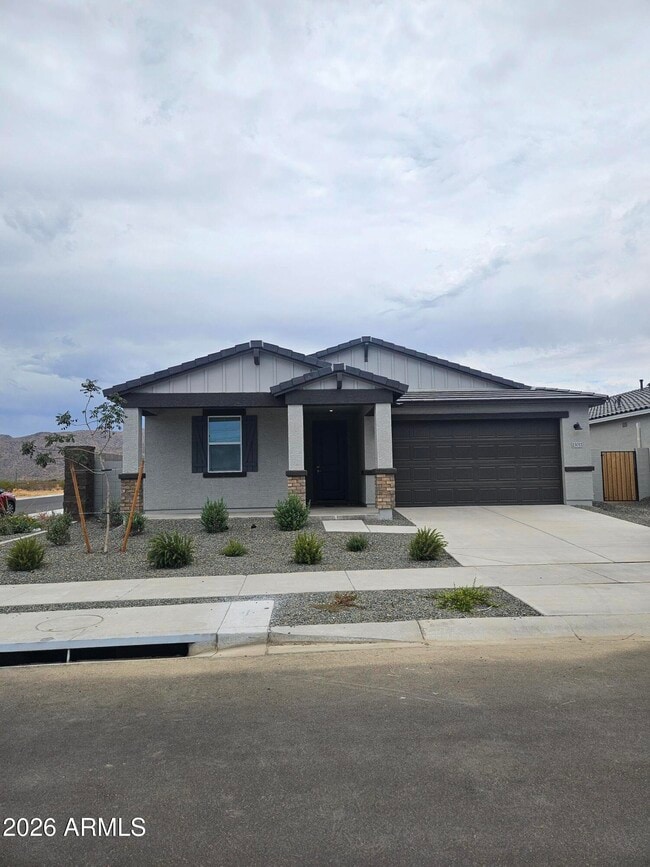Building Photo - 23011 W Potter Dr