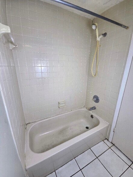 Building Photo - 7239 Sky Ct