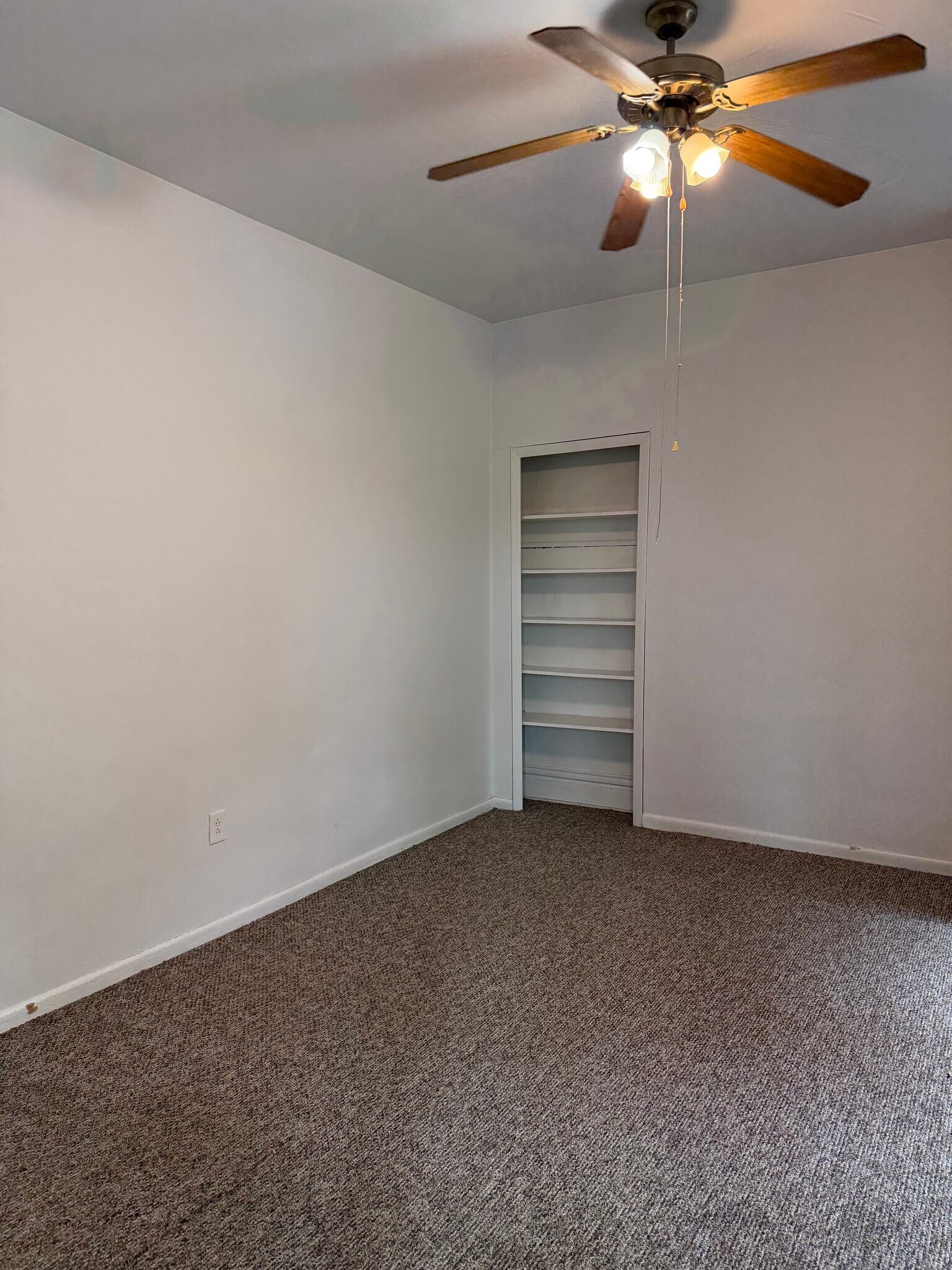 Building Photo - 1654 Denniston St