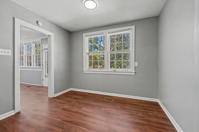 Building Photo - Charming Renovated Home Near U of M – Featuring Expansive Workshop & Garage