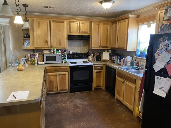 Building Photo - 534 N Park Ave