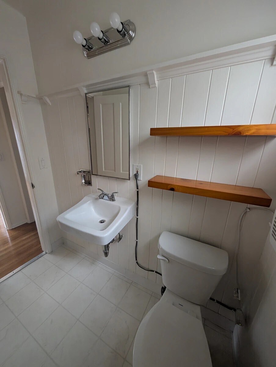 Building Photo - Valleyheart