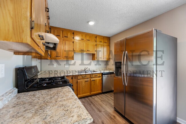Building Photo - 6505 N Randall Dr
