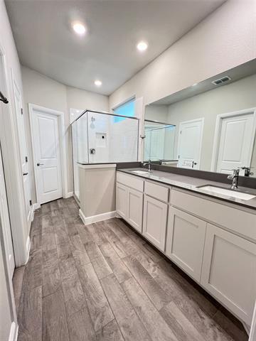 Building Photo - 15748 Putney Wy