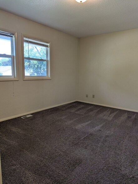 Building Photo - 206 La Choy Dr