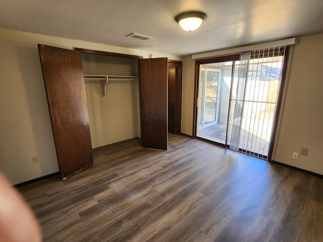 Spacious Closet - 3028 SW 86th St