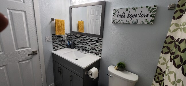 Building Photo - 4851 W Cold Springs Cir