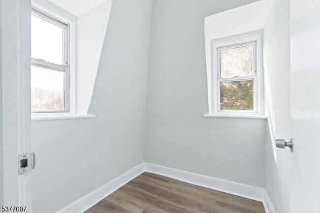 Building Photo - 114 Littleton Ave