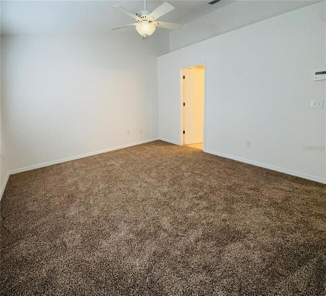 Building Photo - 207 Golden Pond Ct