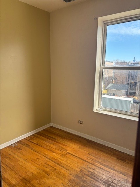 Building Photo - 2856 W Roosevelt Rd