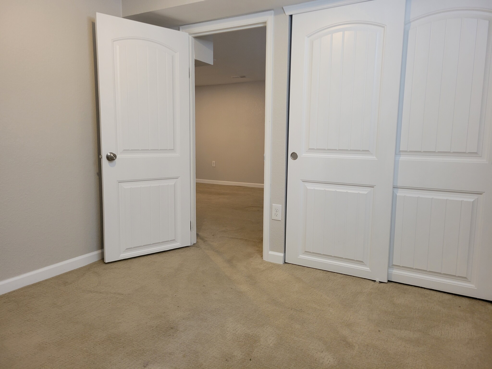 Building Photo - 2845 Elm St