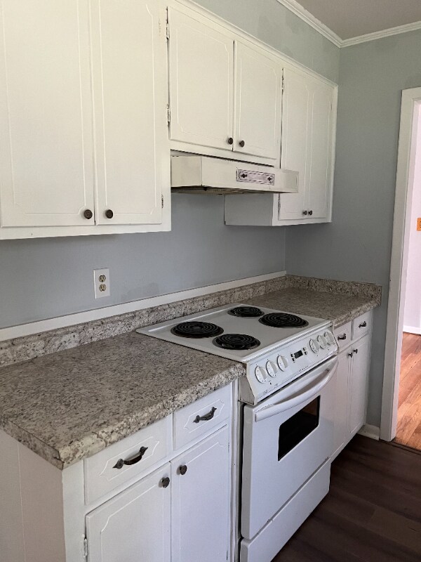 Building Photo - 1925 Windsor Spring Rd