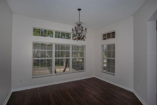 Building Photo - 664 Cedar Forest Cir